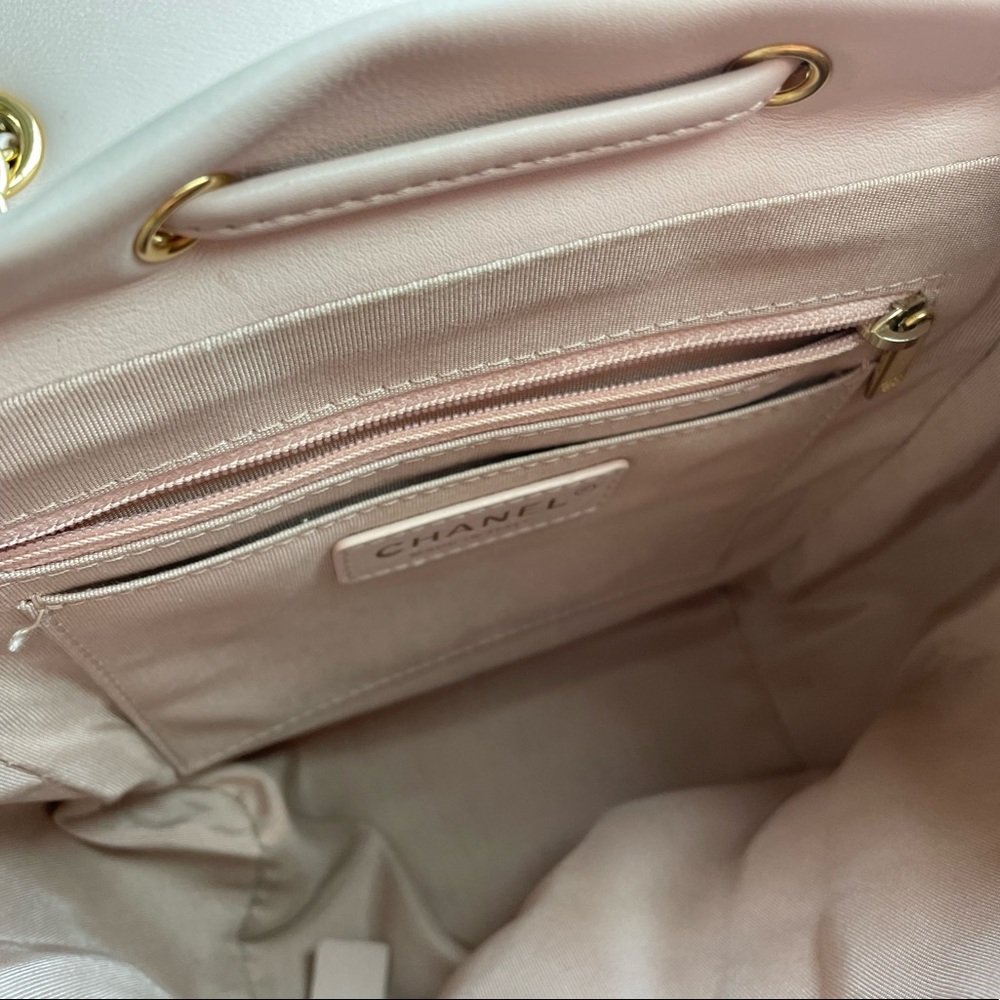Chanel backpack - Picture 5 of 14